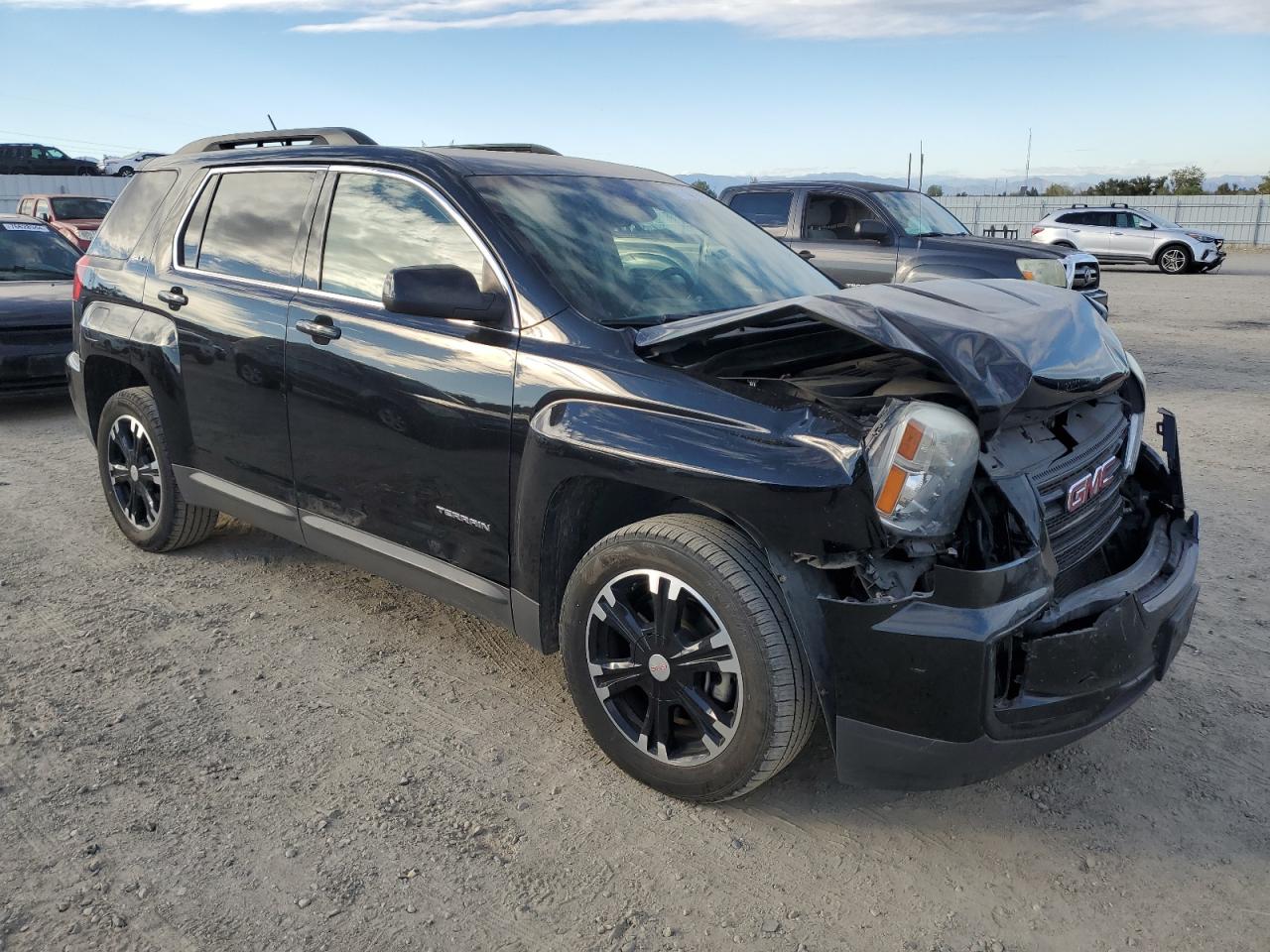 2017 GMC Terrain - Image 4