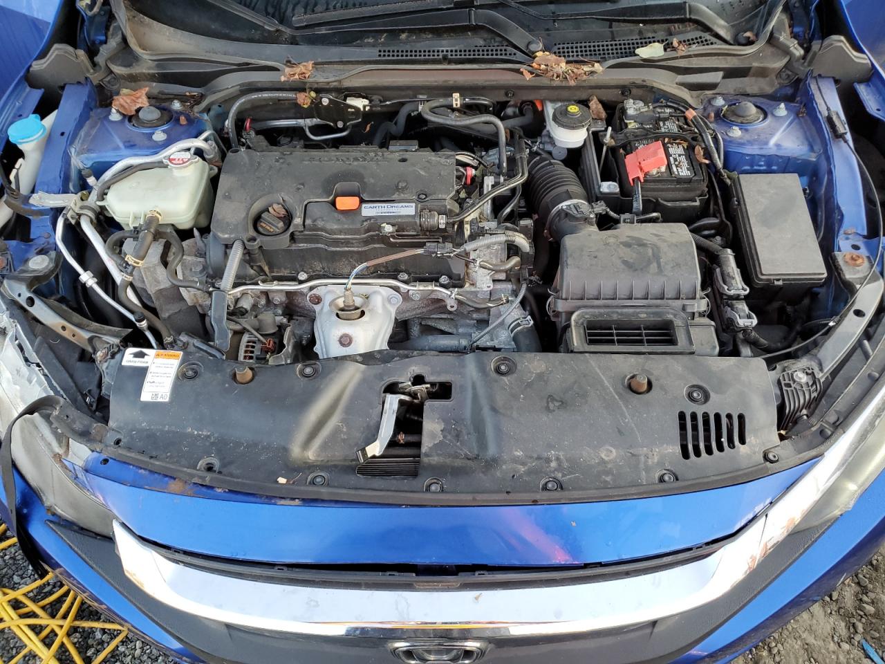 19XFC2F51JE207490 2018 Honda Civic Lx