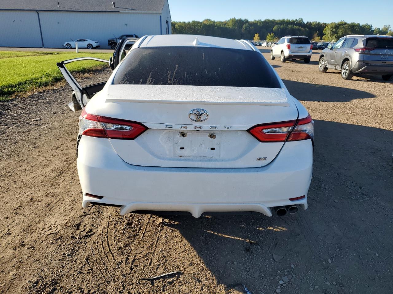 4T1B11HK2KU692688 2019 Toyota Camry L