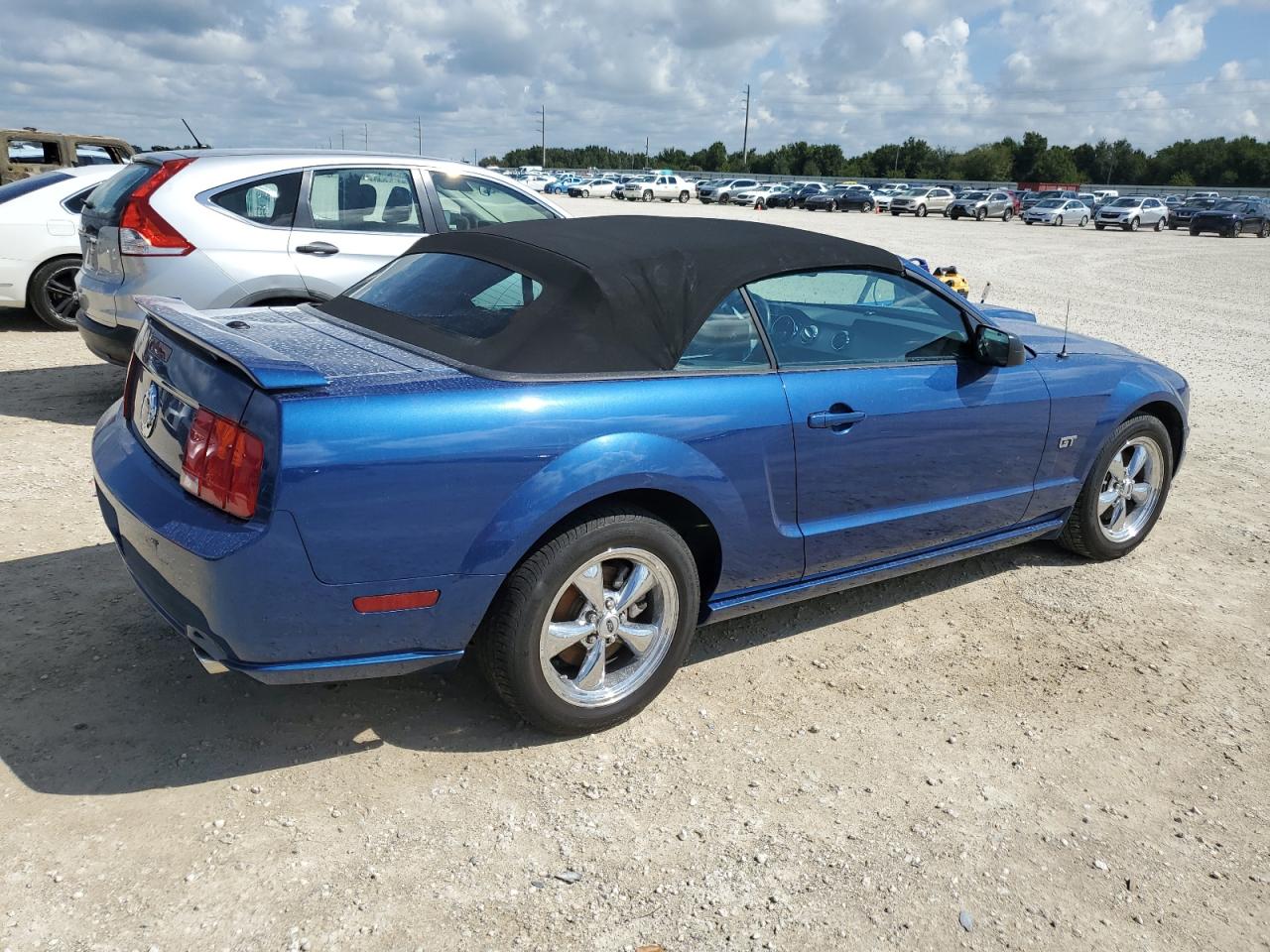 2007 Ford Mustang - Image 3