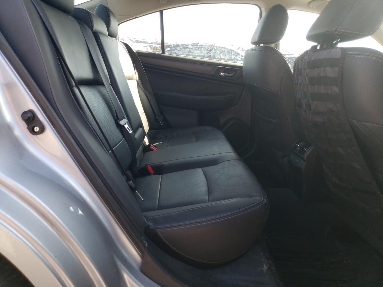 2015 Subaru Legacy - Image 10