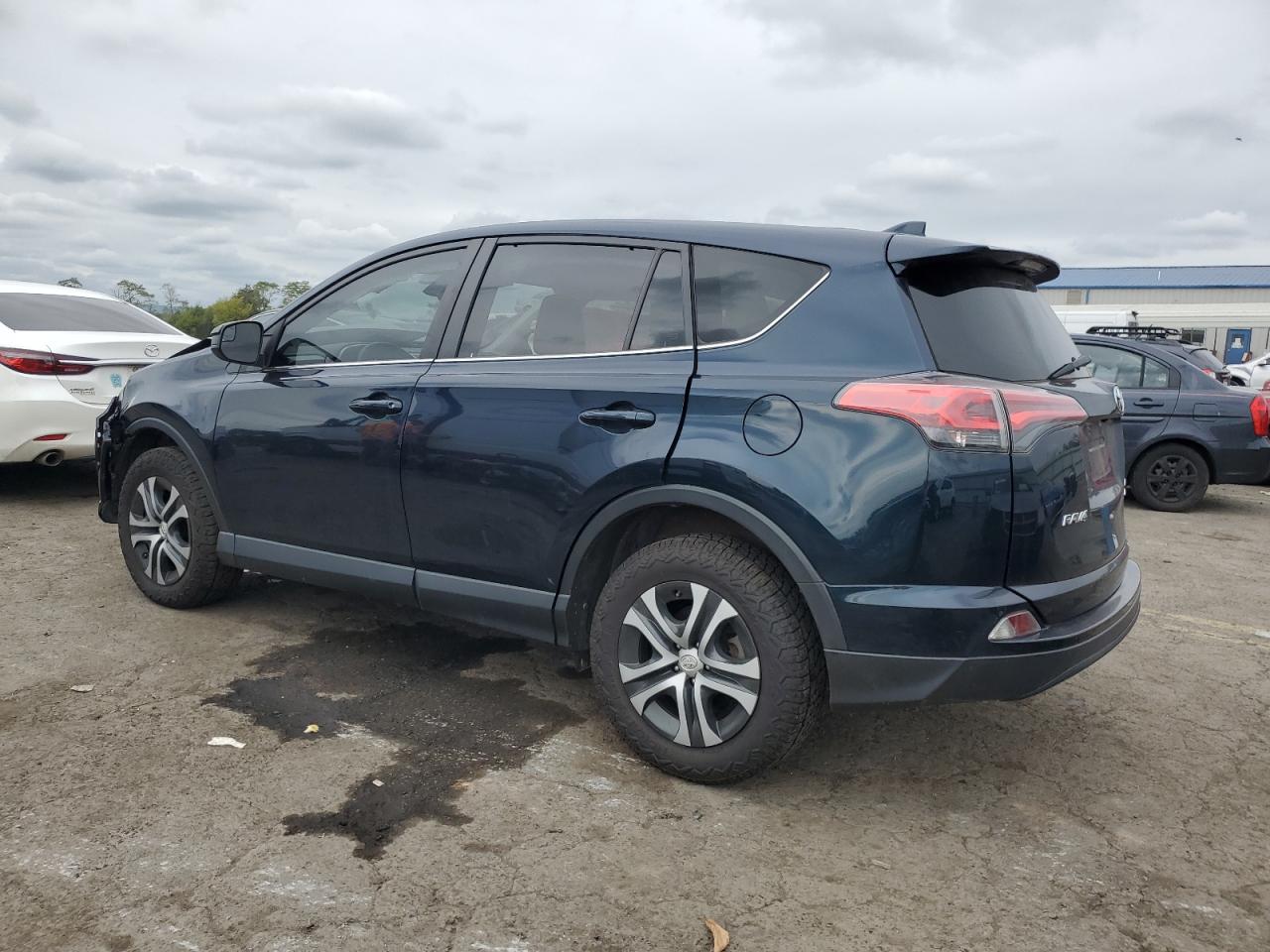 JTMBFREV6JJ731706 2018 TOYOTA RAV 4 - Image 2