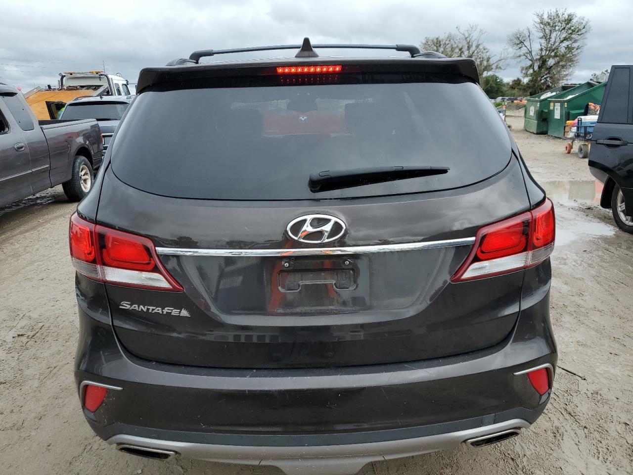 2017 Hyundai Santa Fe Se VIN: KM8SM4HFXHU226883 Lot: 74028384