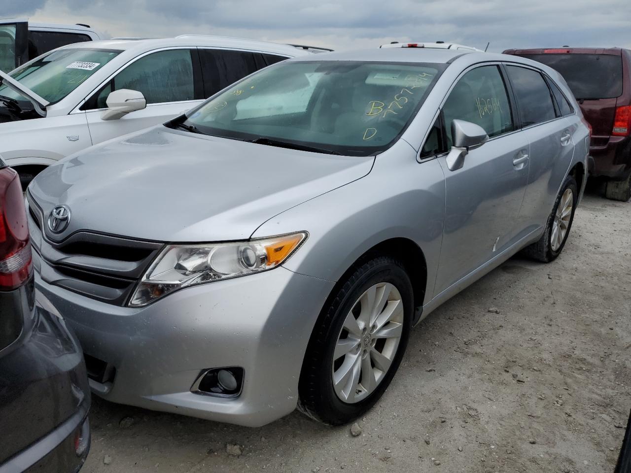 2013 Toyota Venza - Image 1