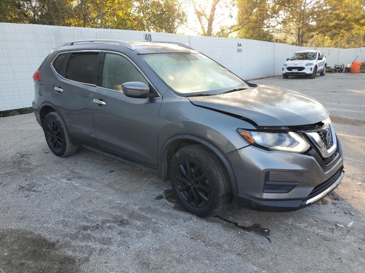 2018 Nissan Rogue - Image 4