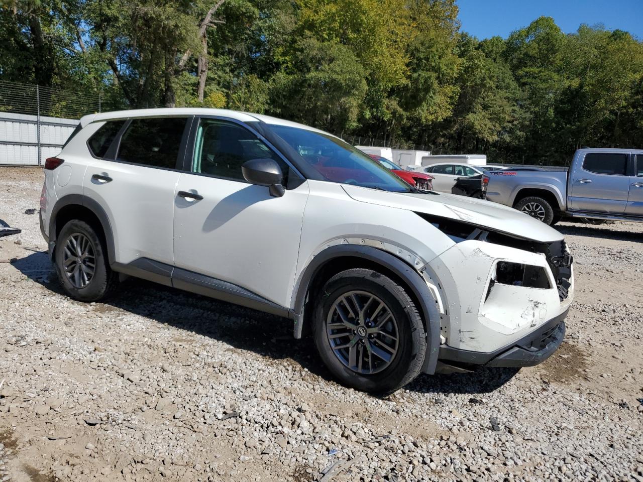 2021 Nissan Rogue - Image 4