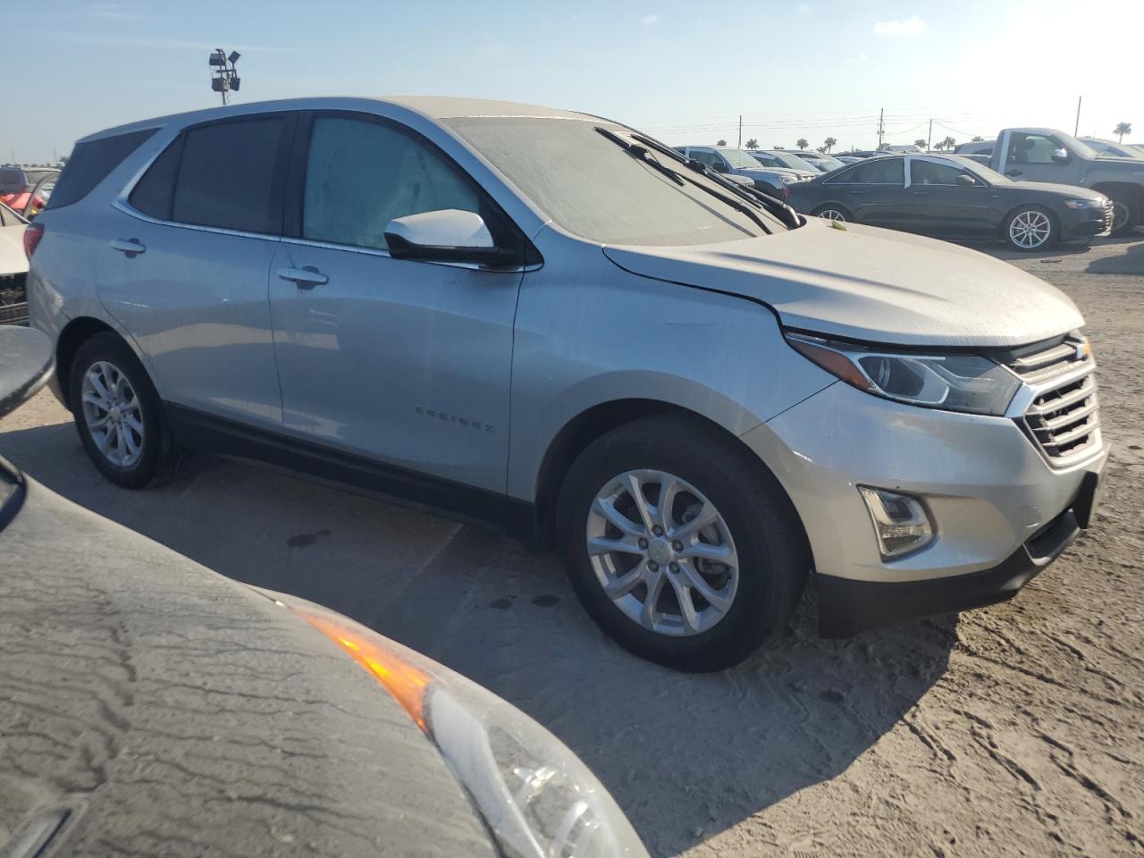2020 Chevrolet Equinox - Image 4