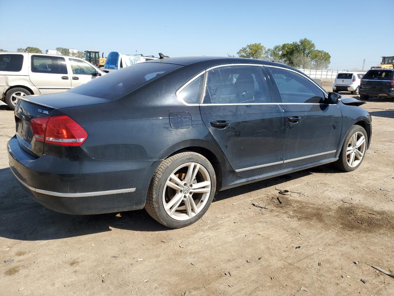 2014 Volkswagen Passat - Image 3