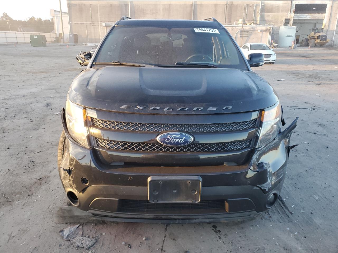 VIN 1FM5K8GT1FGA33082 2015 FORD EXPLORER no.5