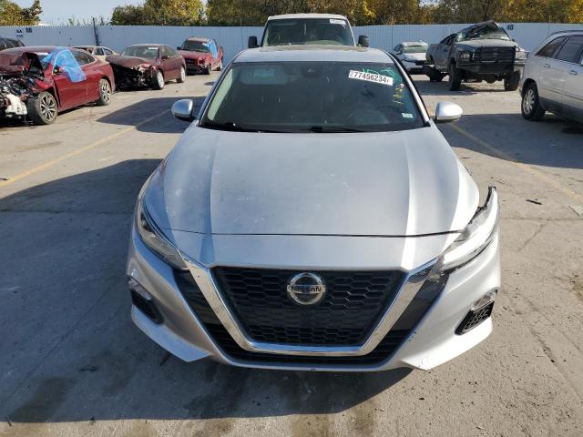  NISSAN ALTIMA 2021 Silver