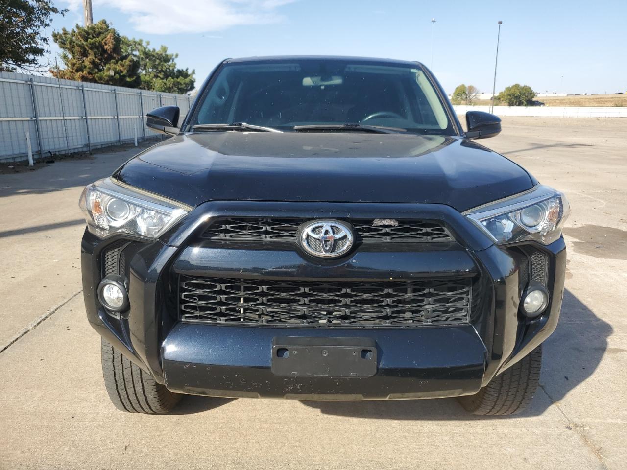 2015 Toyota 4Runner - Image 5