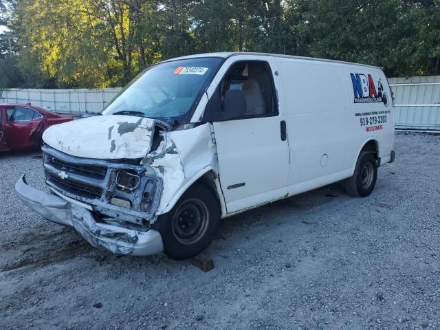 2001 Chevrolet Express G1500  за продажба в Knightdale, NC - Front End