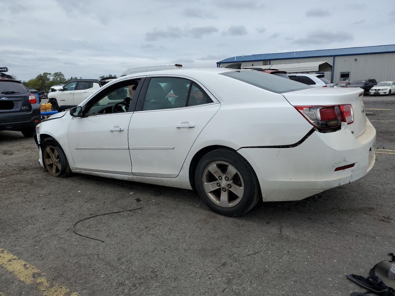 2015 Chevrolet Malibu - Image 2