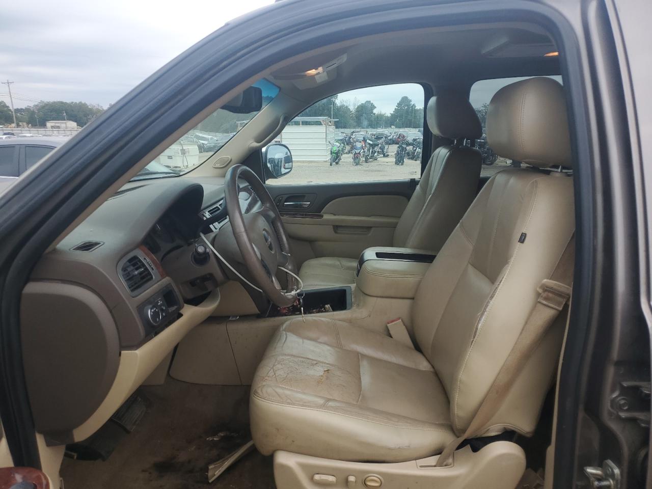 2013 GMC Yukon Xl C1500 Slt VIN: 1GKS1KE04DR358041 Lot: 83404974