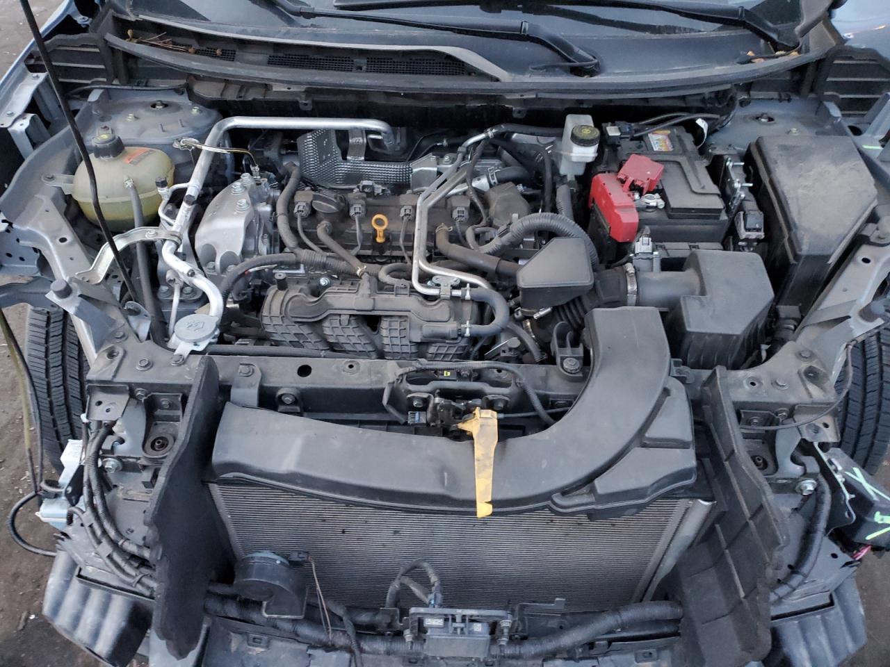 2021 Nissan Rogue - Image 12