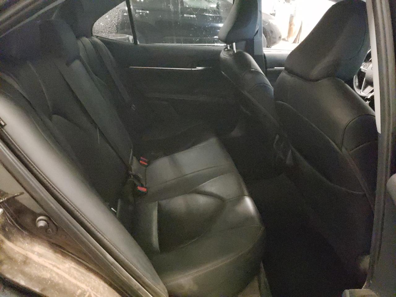 2020 Toyota Camry - Image 11