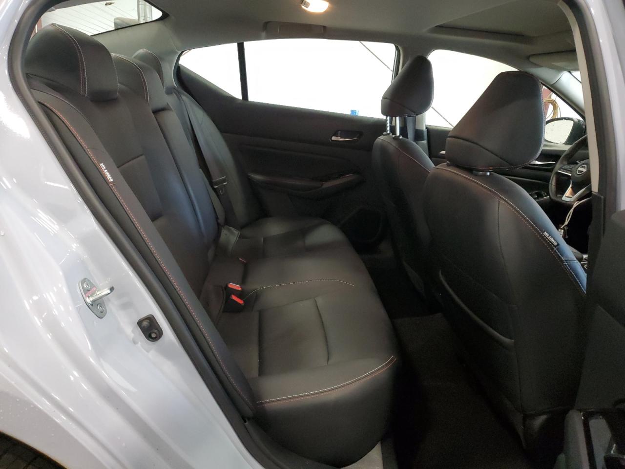 2024 Nissan Altima - Image 10