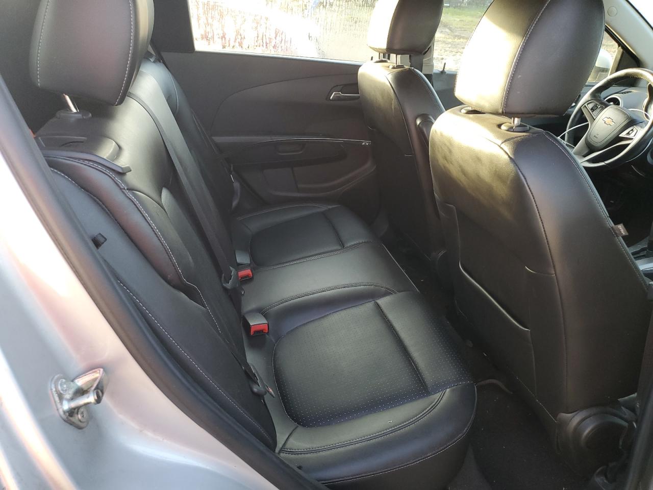 2015 Chevrolet Sonic - Image 10