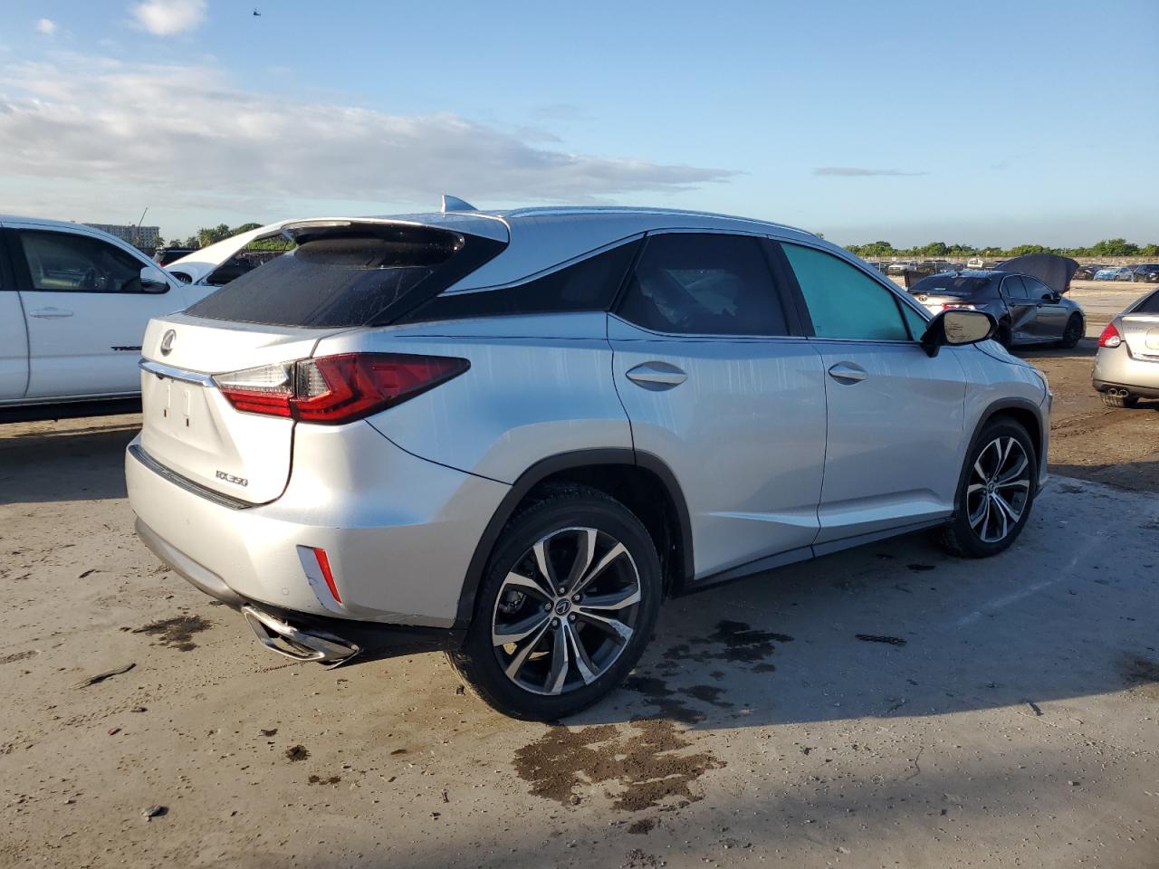 2019 Lexus RX - Image 3