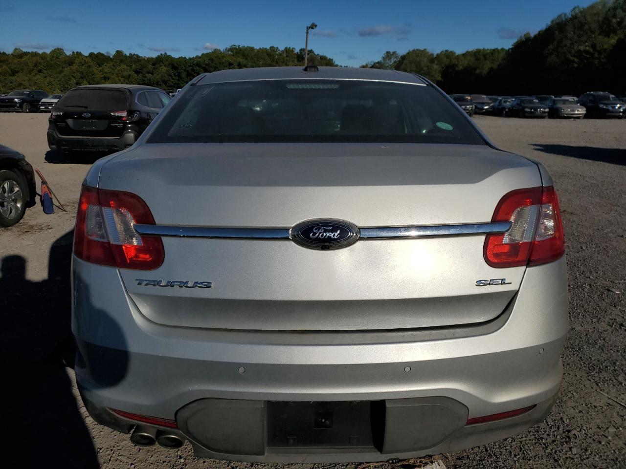 1FAHP2EW3BG105316 2011 Ford Taurus Sel