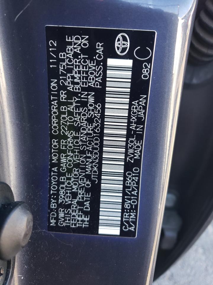 2013 Toyota Prius - Image 12