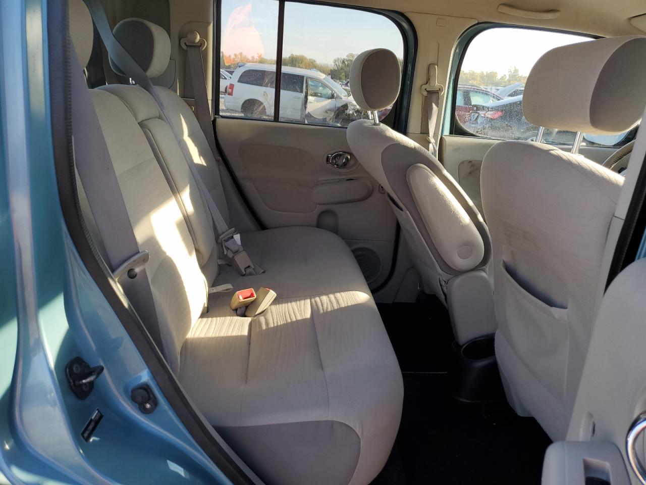 2009 Nissan Cube - Image 10