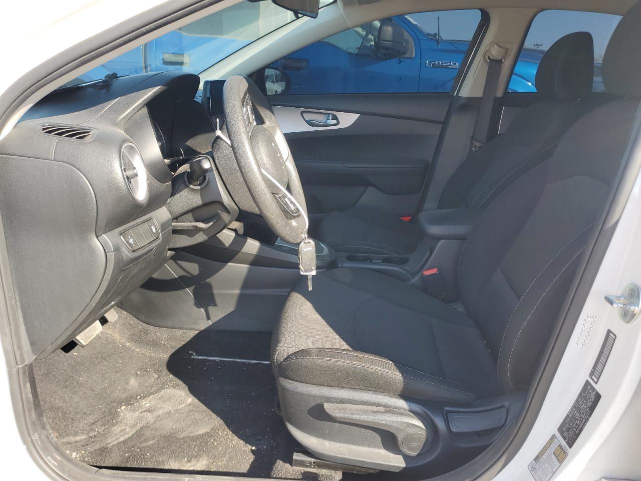 2022 Kia Forte - Image 7