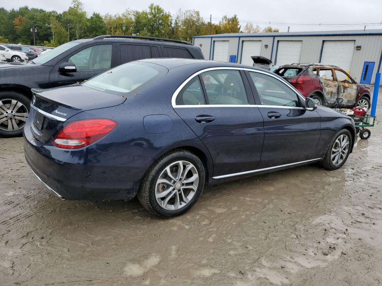 VIN 55SWF4KB6GU135704 2016 MERCEDES-BENZ C-CLASS no.3