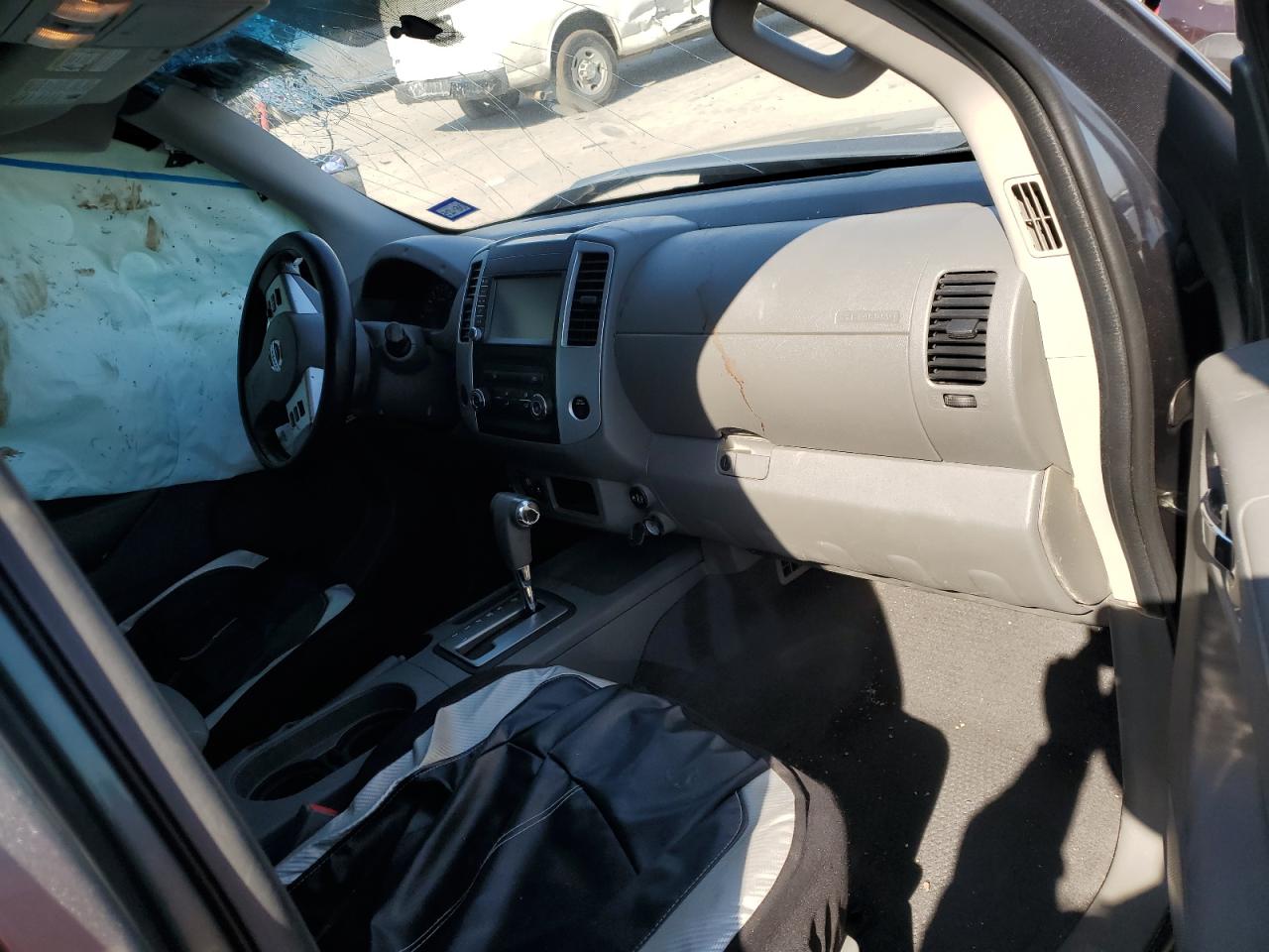 2019 Nissan Navara (Frontier) - Image 8