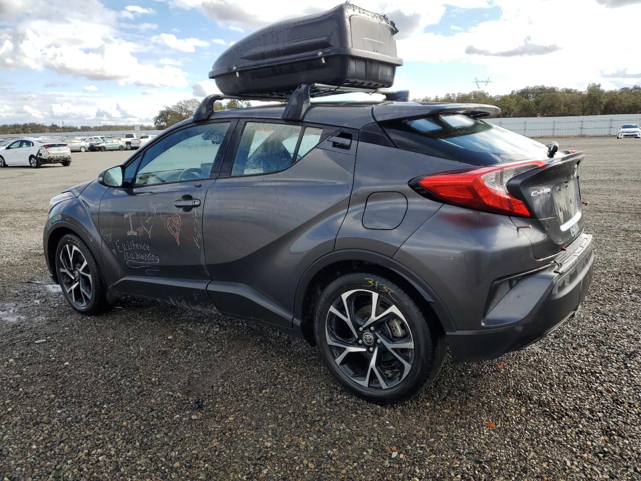 VIN NMTKHMBX6NR141239 2022 TOYOTA C-HR no.2