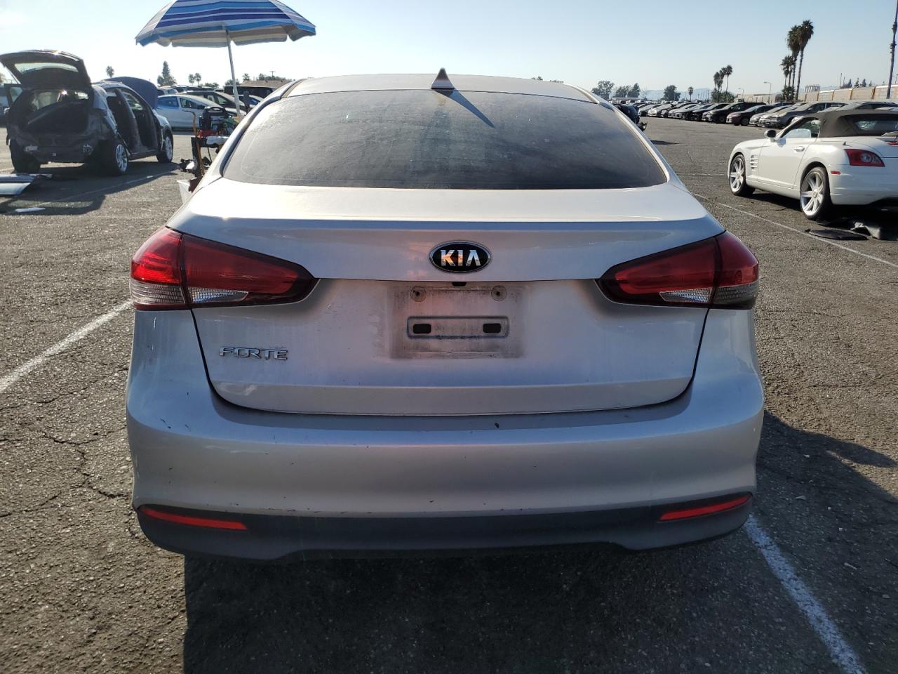 3KPFL4A77JE262756 2018 Kia Forte Lx