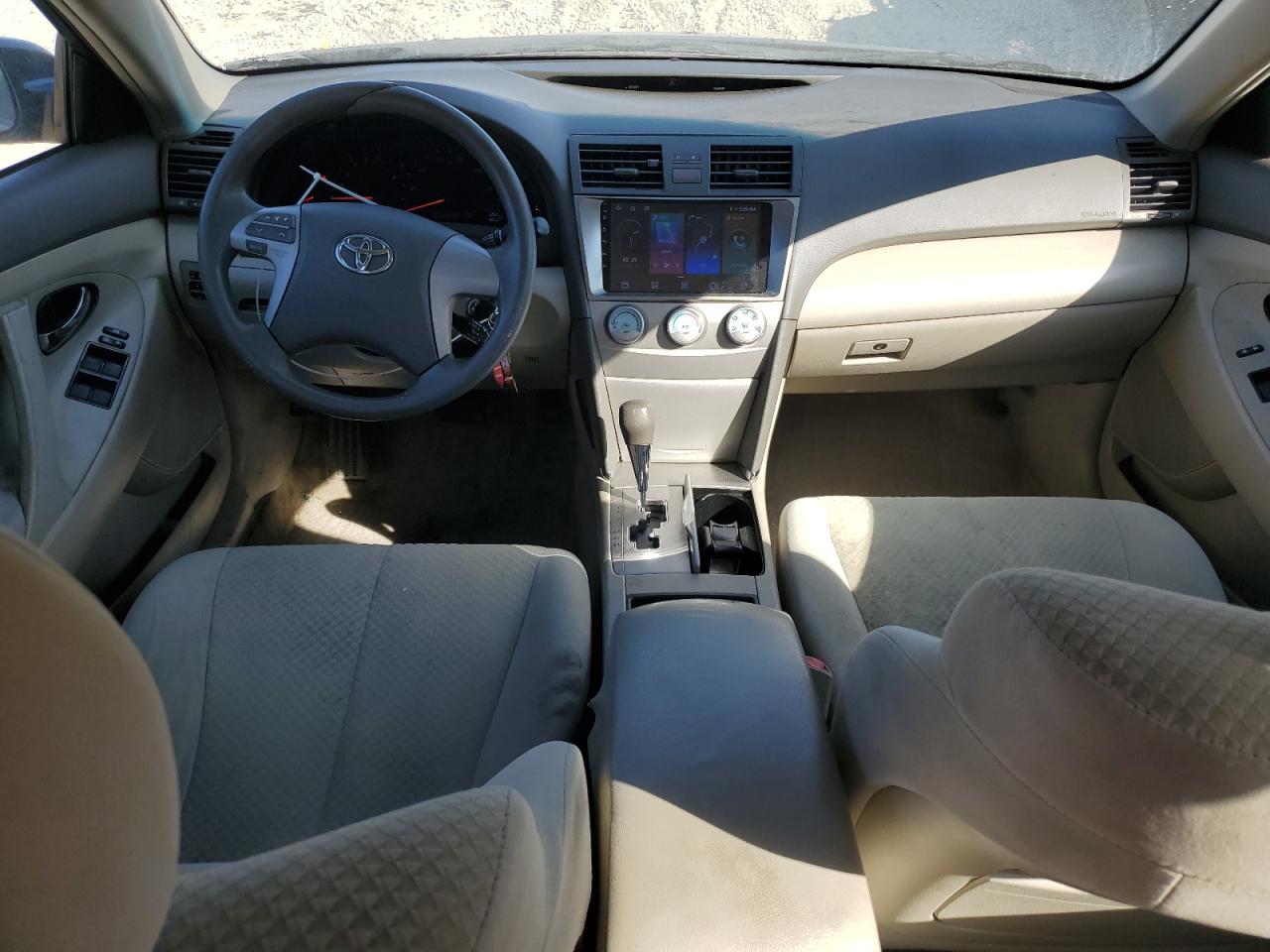 2009 Toyota Camry - Image 8