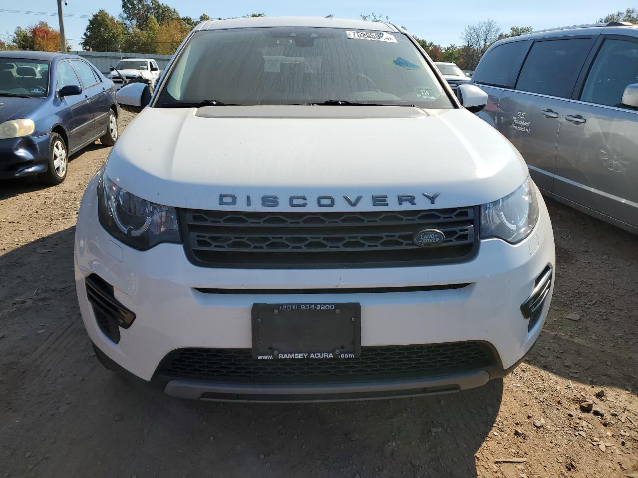2018 Land Rover Discovery - Image 5