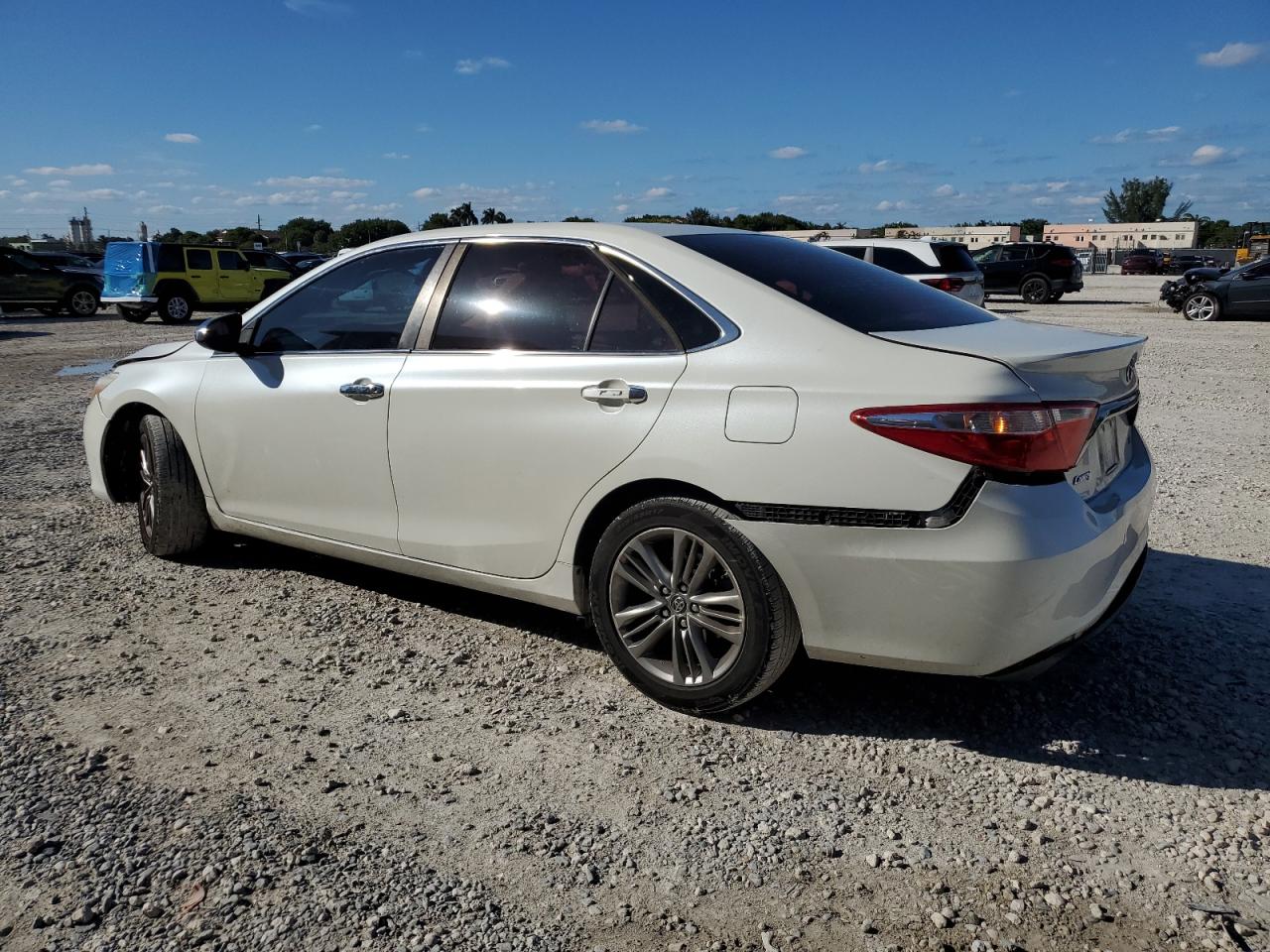 2016 Toyota Camry Le VIN: 4T1BF1FK8GU196645 Lot: 77990314