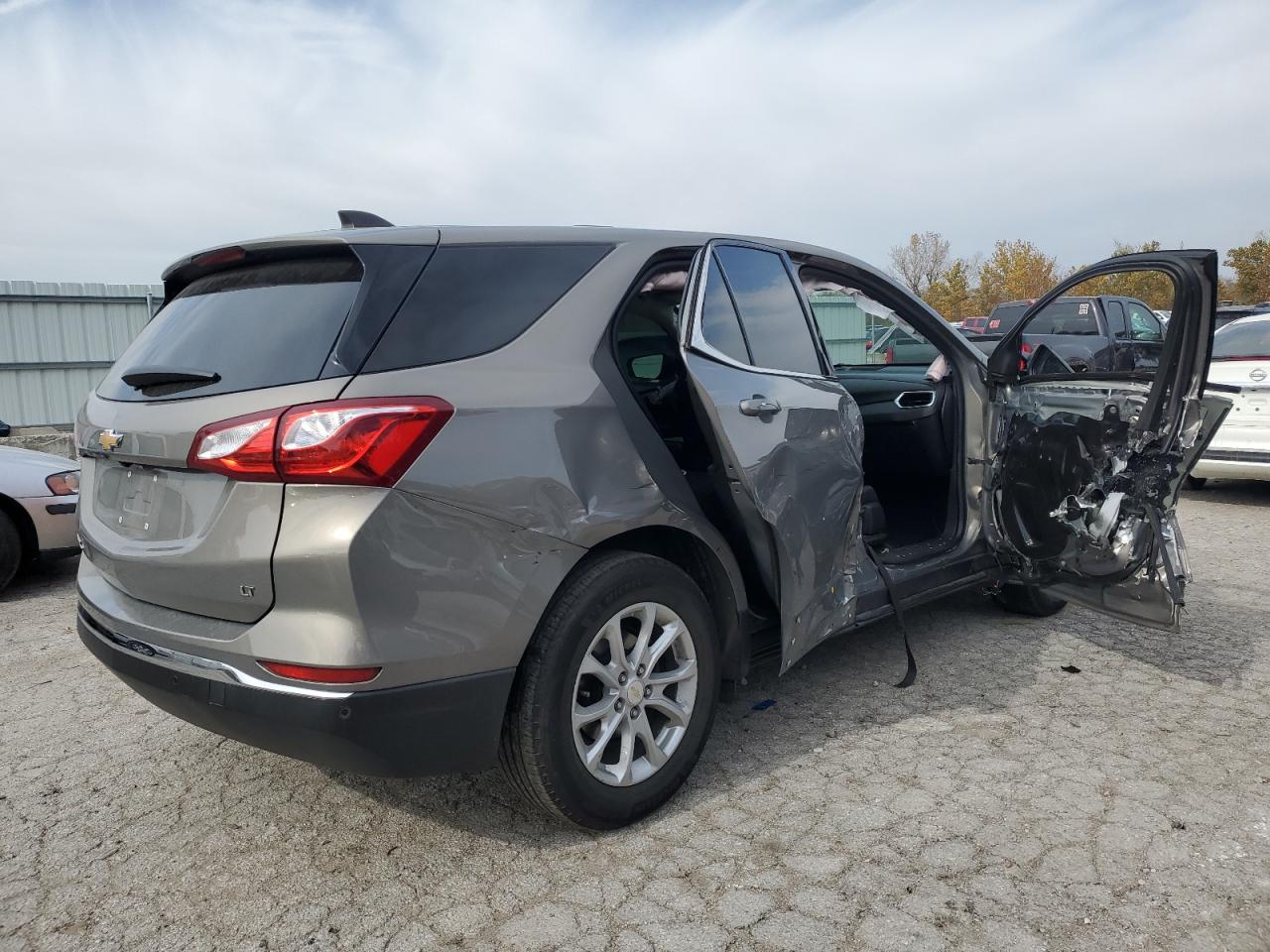 2018 Chevrolet Equinox - Image 3