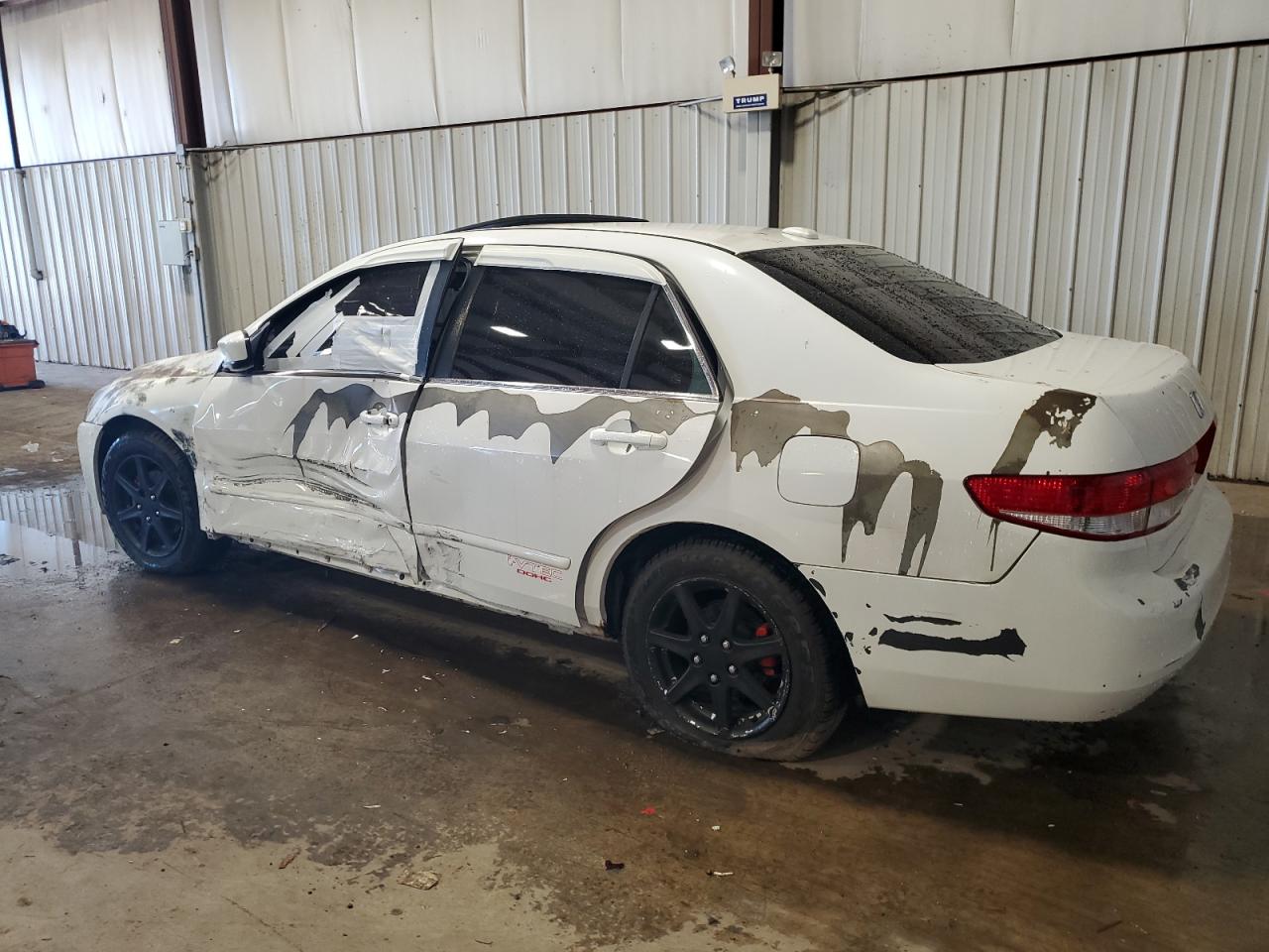 2004 Honda Accord - Image 2