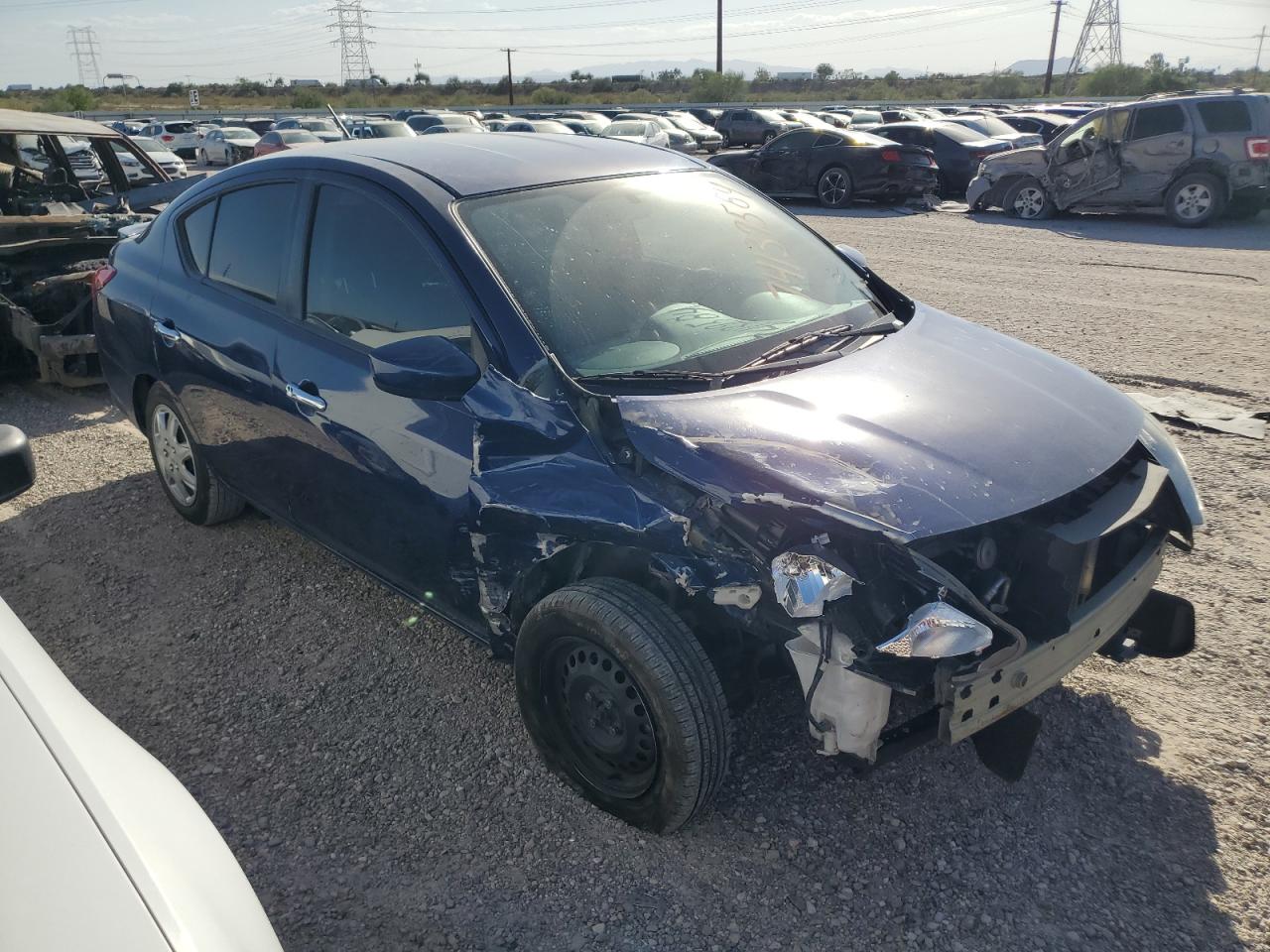 2018 Nissan Versa - Image 4