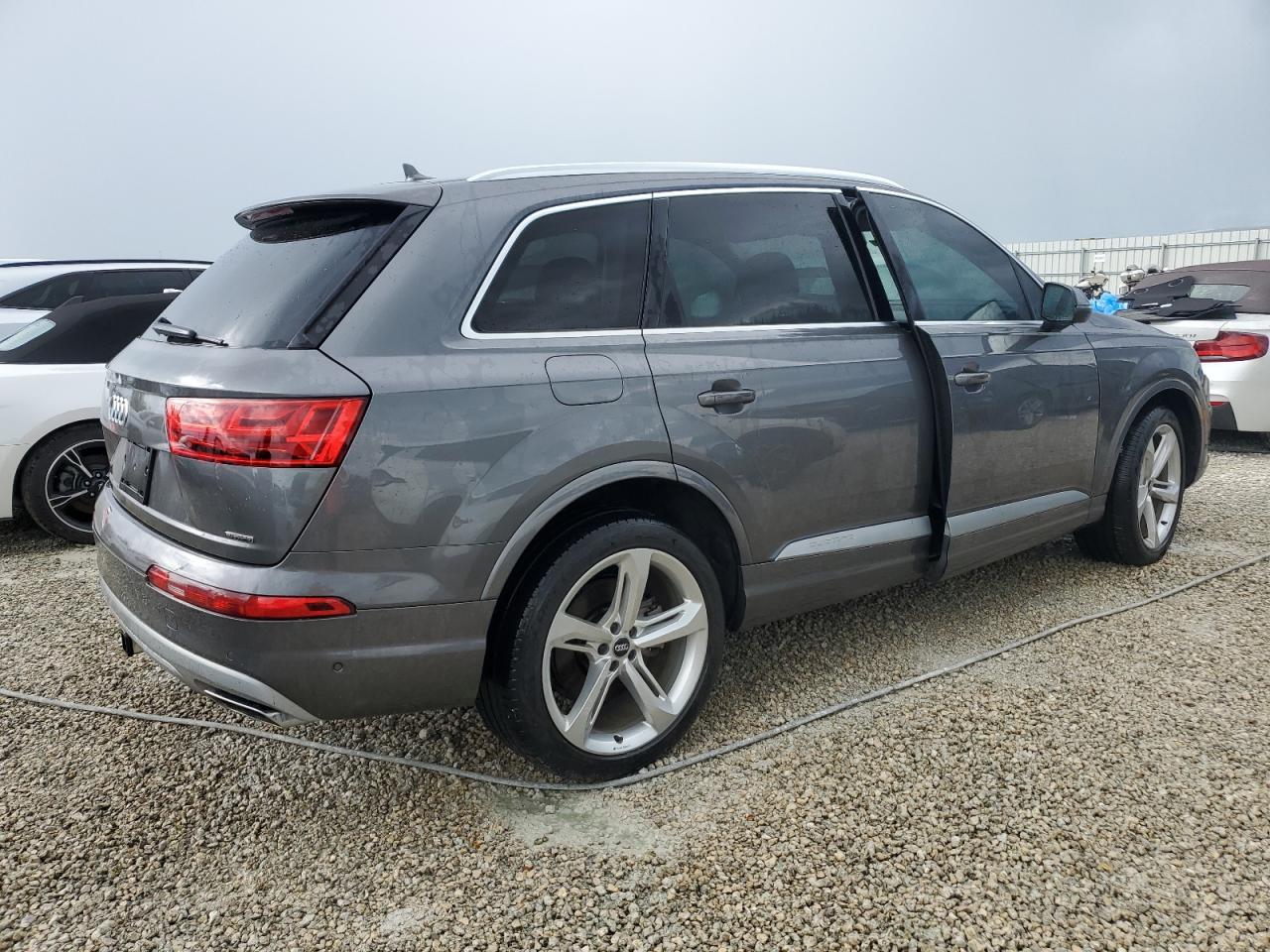 WA1VAAF78KD033427 2019 Audi Q7 Prestige