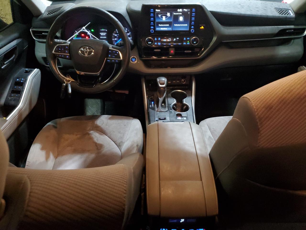 2020 Toyota Highlander - Image 8