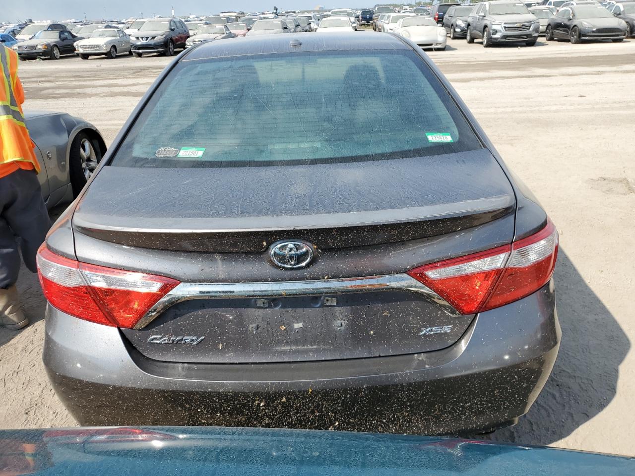 2015 Toyota Camry Le VIN: 4T1BF1FK2FU052278 Lot: 75663144