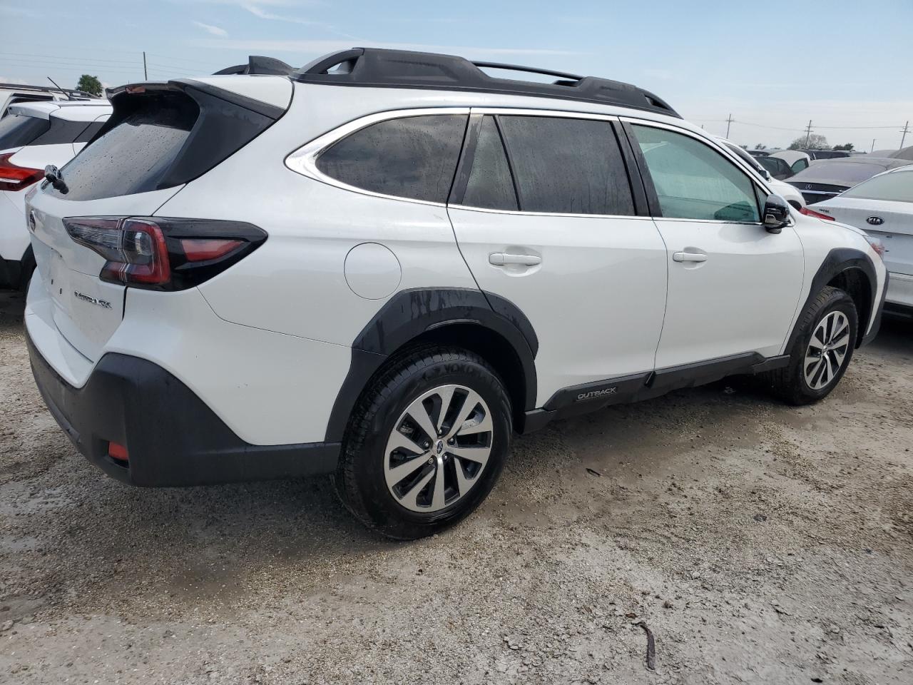 2024 Subaru Outback - Image 3