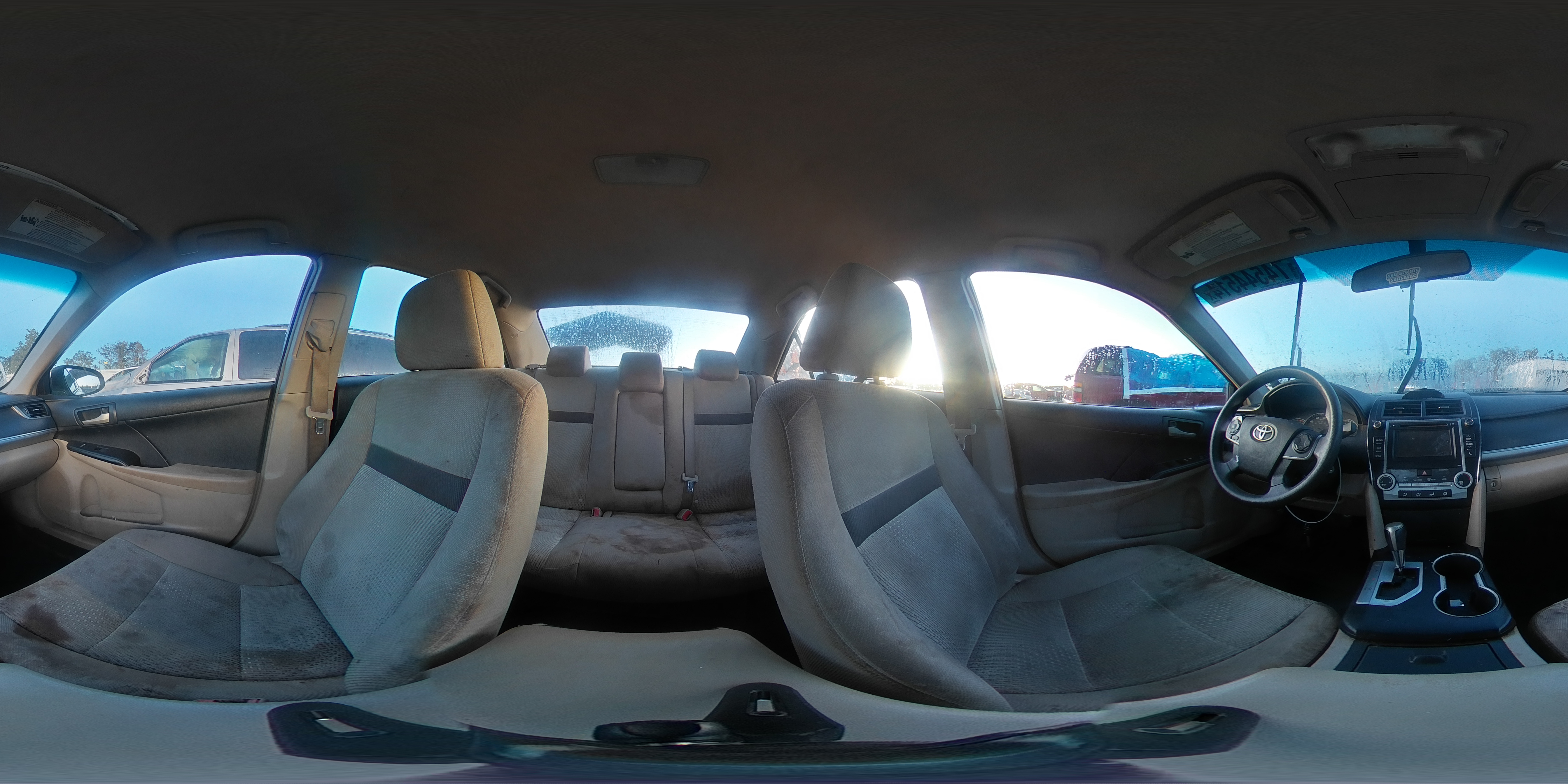 2014 Toyota Camry - Image 15