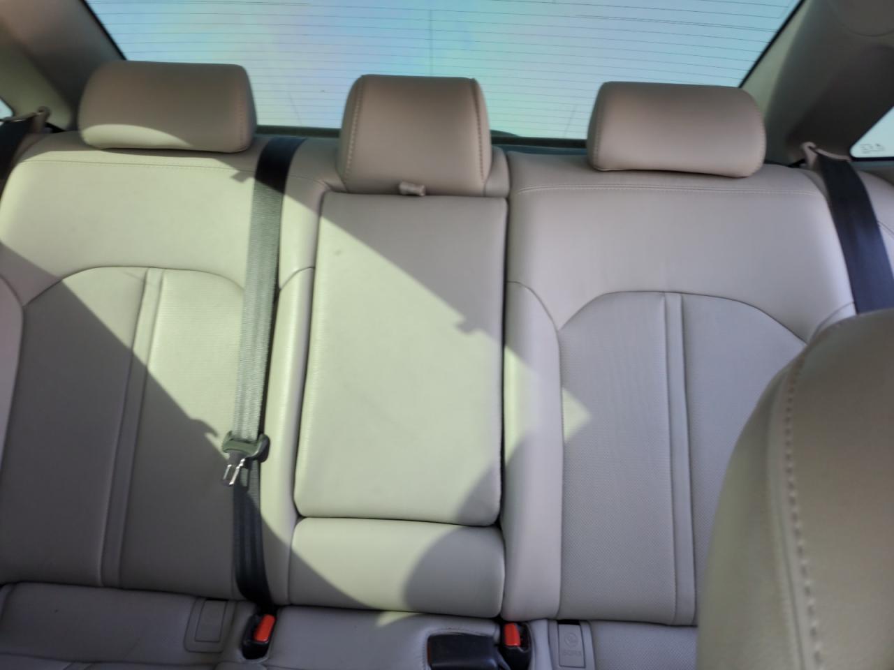 2016 Hyundai Sonata - Image 10