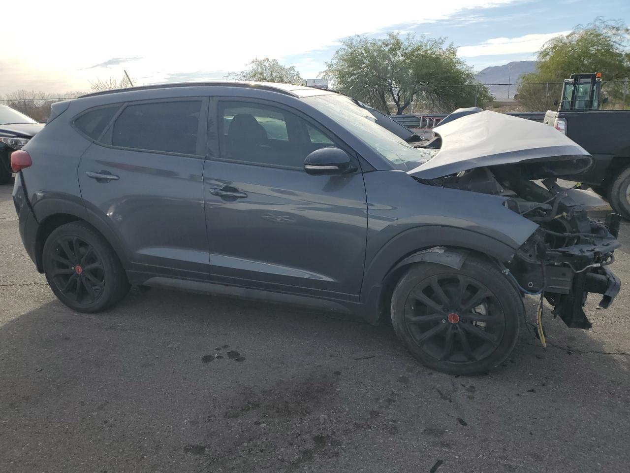 2017 Hyundai Tucson - Image 4