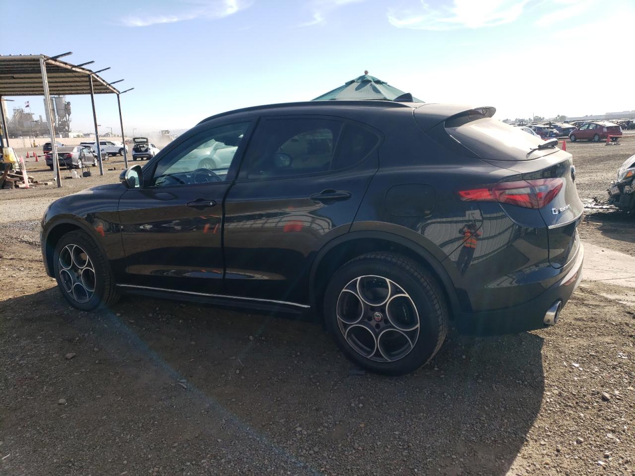 2018 Alfa Romeo Stelvio - Image 2