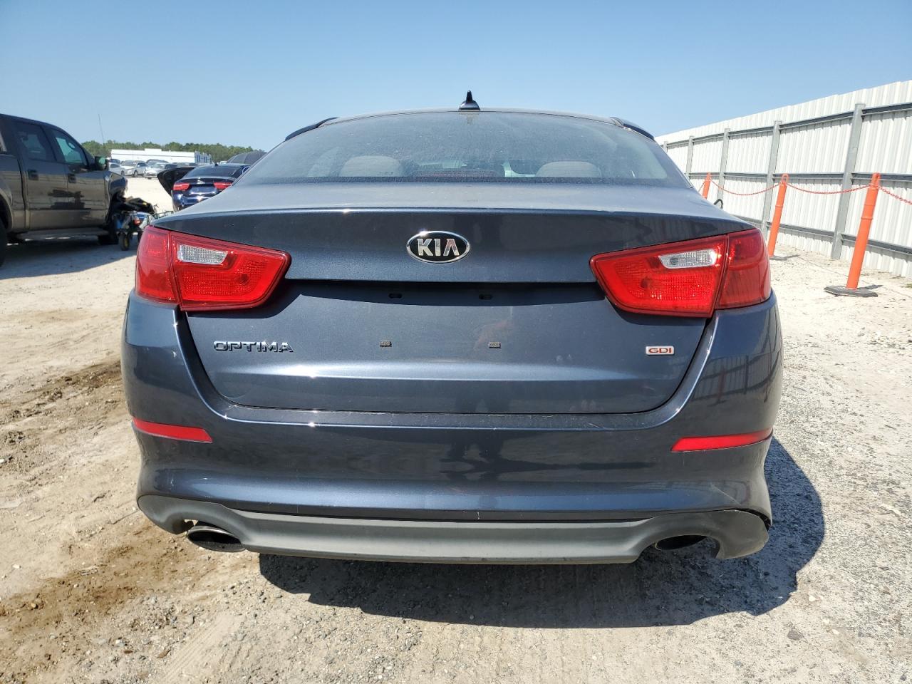 2015 Kia Optima Lx VIN: KNAGM4A70F5606381 Lot: 76008714