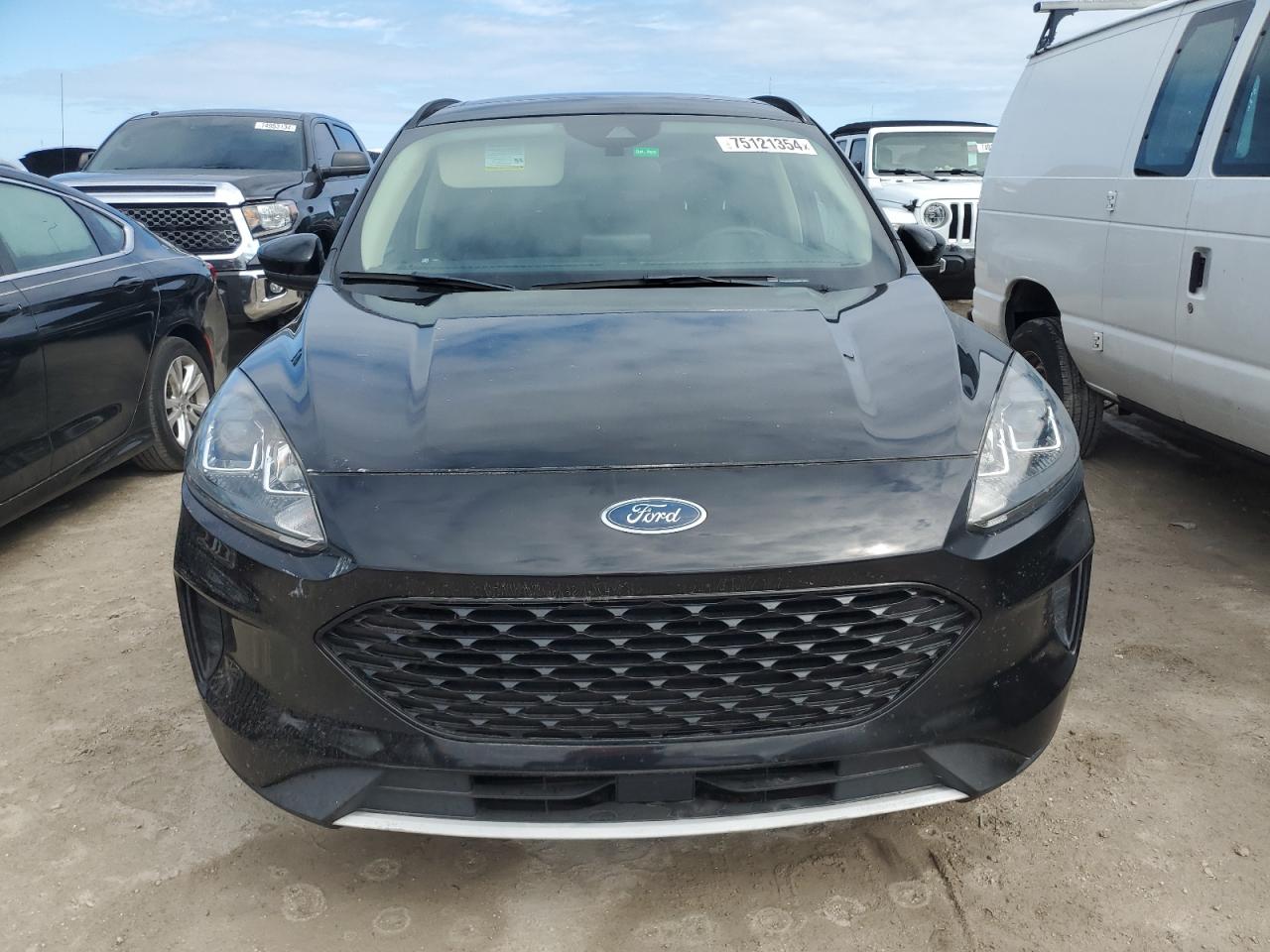 2020 Ford Escape - Image 5