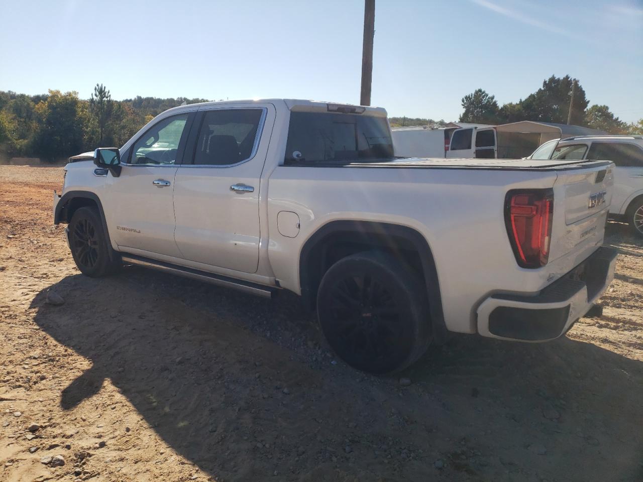 2021 GMC Sierra - Image 2