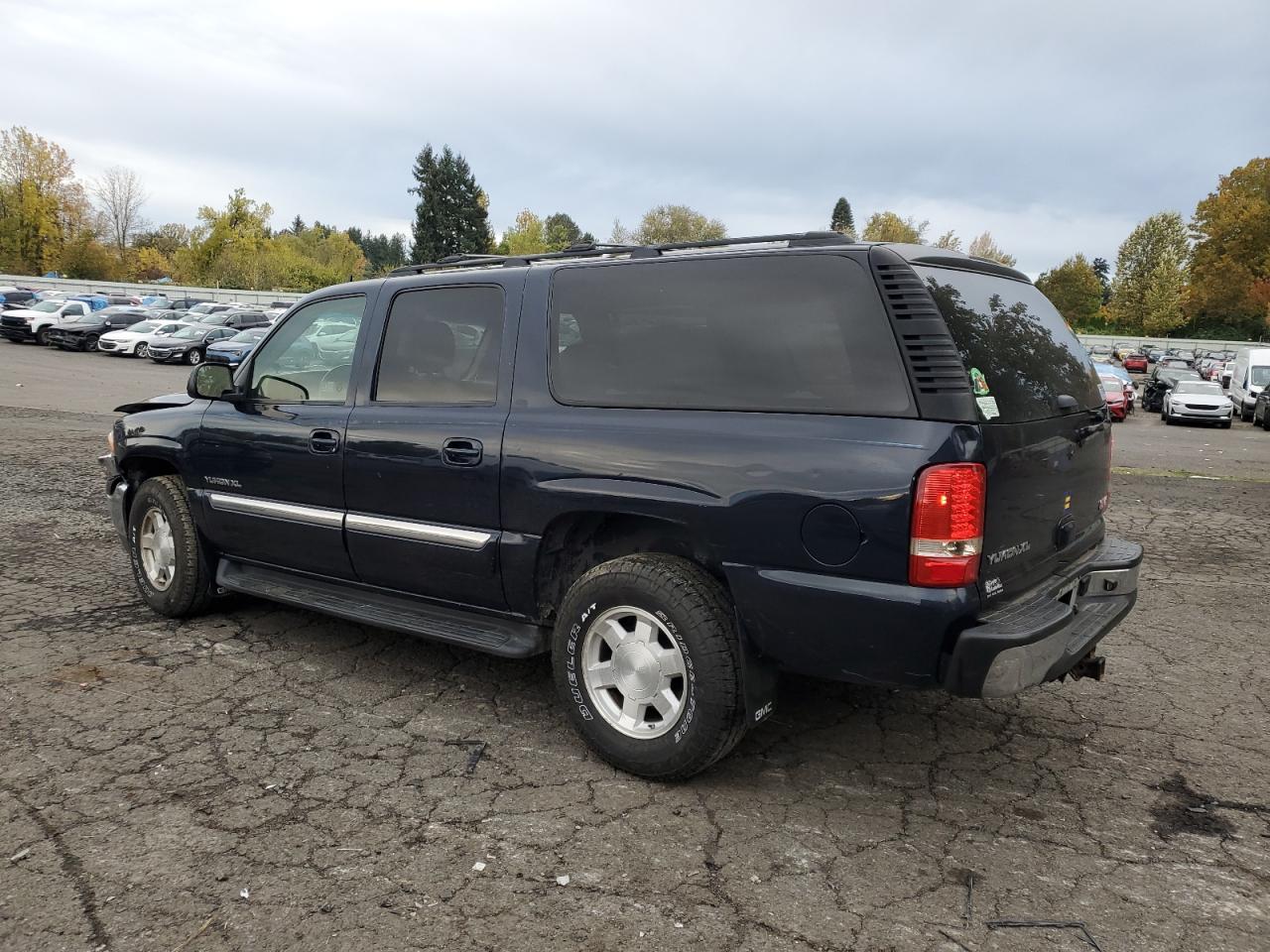 2006 GMC Yukon - Image 2