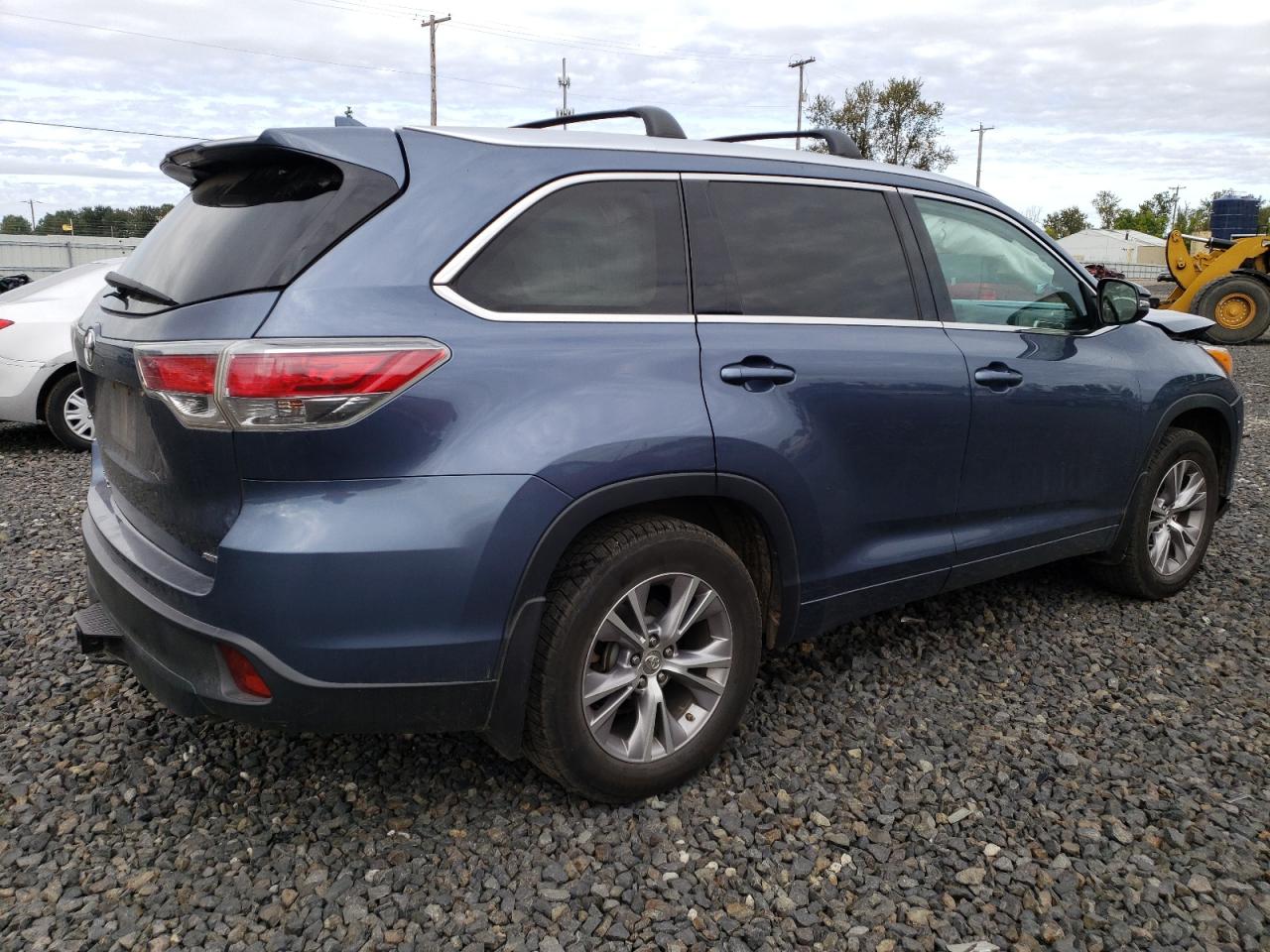 2014 Toyota Highlander - Image 3